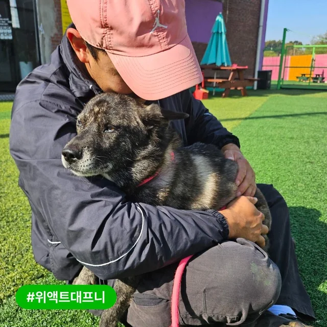 위액트 품속 깊은 곳에 있는 아이들 이야기 현장 사진