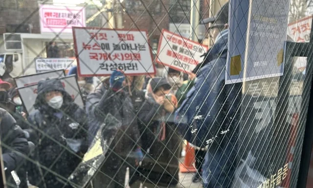 계속되는 루시법 갈등…설명회·반발집회에 입법 공약.. 보도 사진